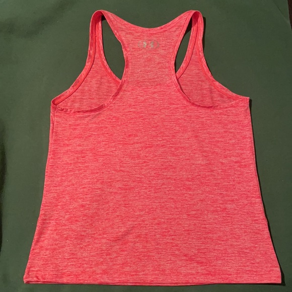 Under Armour singlet. Loose fit, heat gear. Size: M. - Picture 2 of 3
